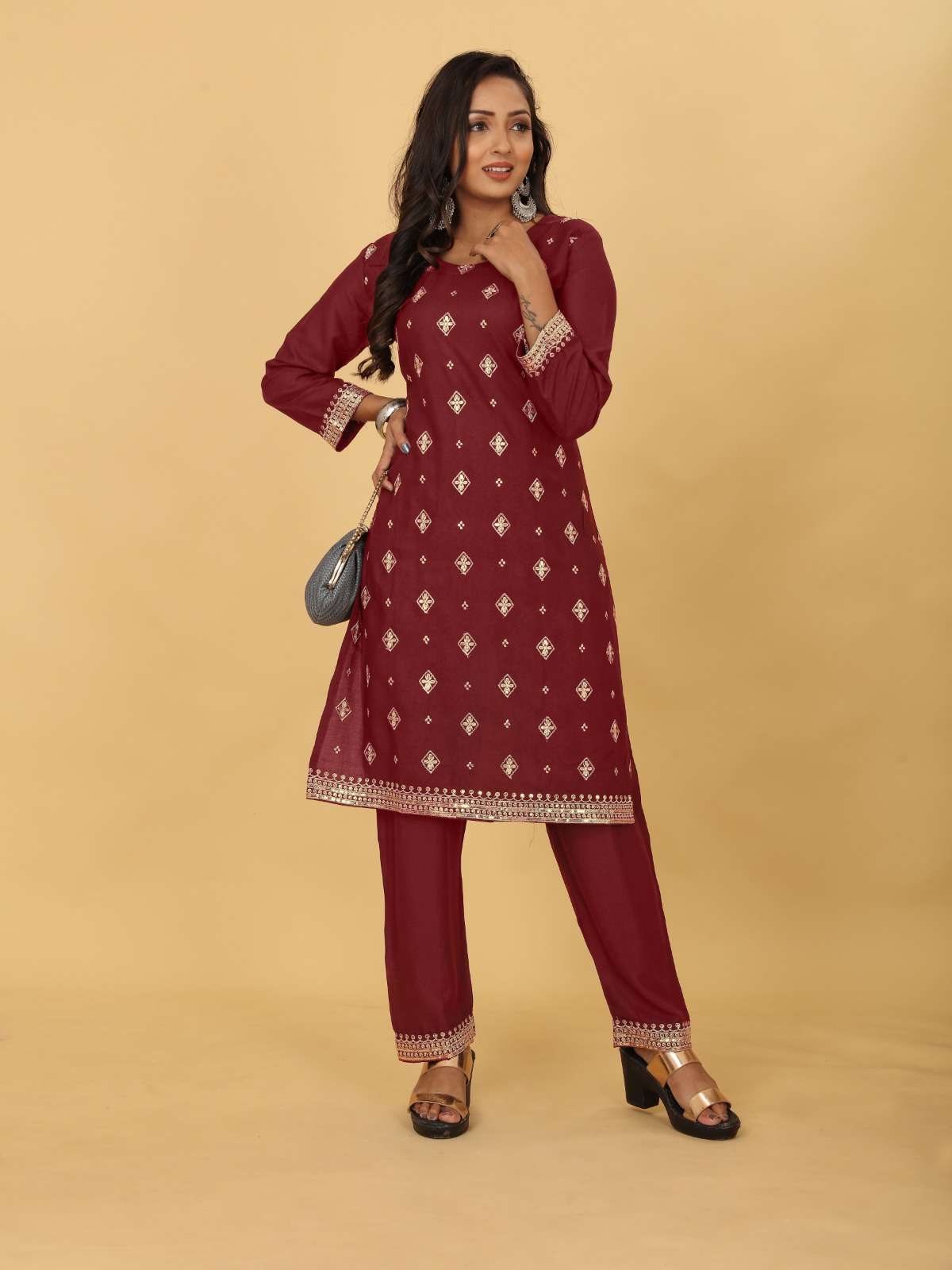 shree kurti plus pent fabric 14kg heavy rayon work heavy embroidery sequence with codding readymade straight kurtie with pant  
