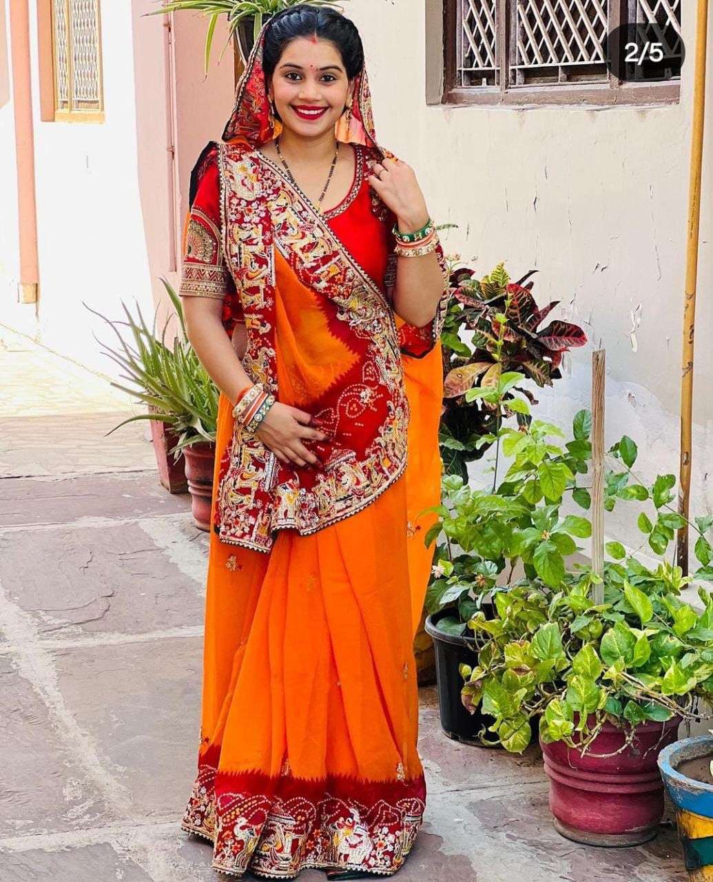 bandhani saree heavy peding bandhni saree with beautiful heavy multi coding lace with beautiful diamond work in it nd butti in all over saree rajasthani bandhani saree