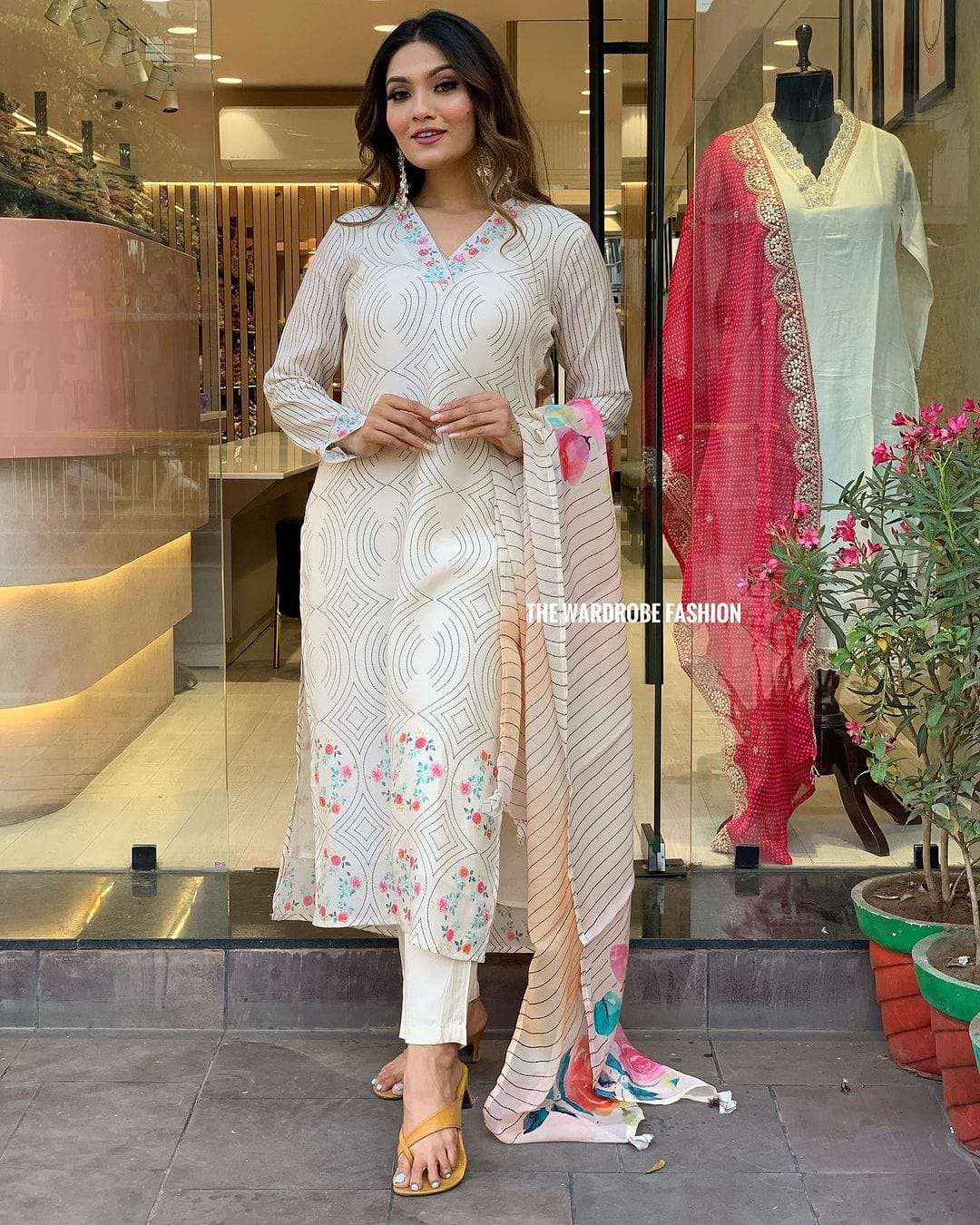 brand pis marriage special chinon v neck  straight kurti pent dupatta new design launching mehera chinon suit set in neck it is paired with round gown matching pants and chiffon dye dupatta readymade suit  