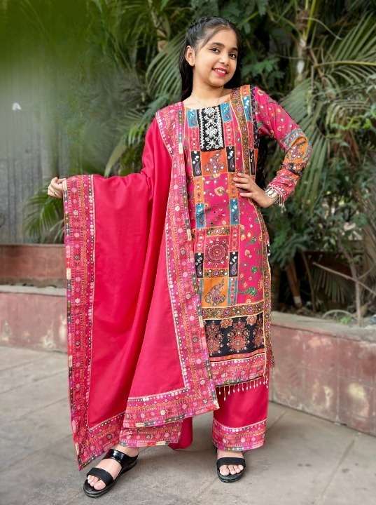 tuhi heavy fancy children pair with dupatta set this is most viral pakistani suit with dupatta set 3 piece  kurta pant dupatta 6 year to 12 year girls pakistani suit  