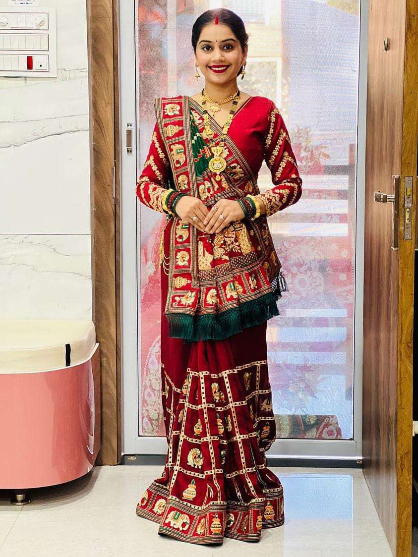 saree new catalog panetar vol-9  kaira saree fabric vichitra silk blouse fabric heavy mono silk work embroidery plus diamond work plus embroidery lace plus latkan saree