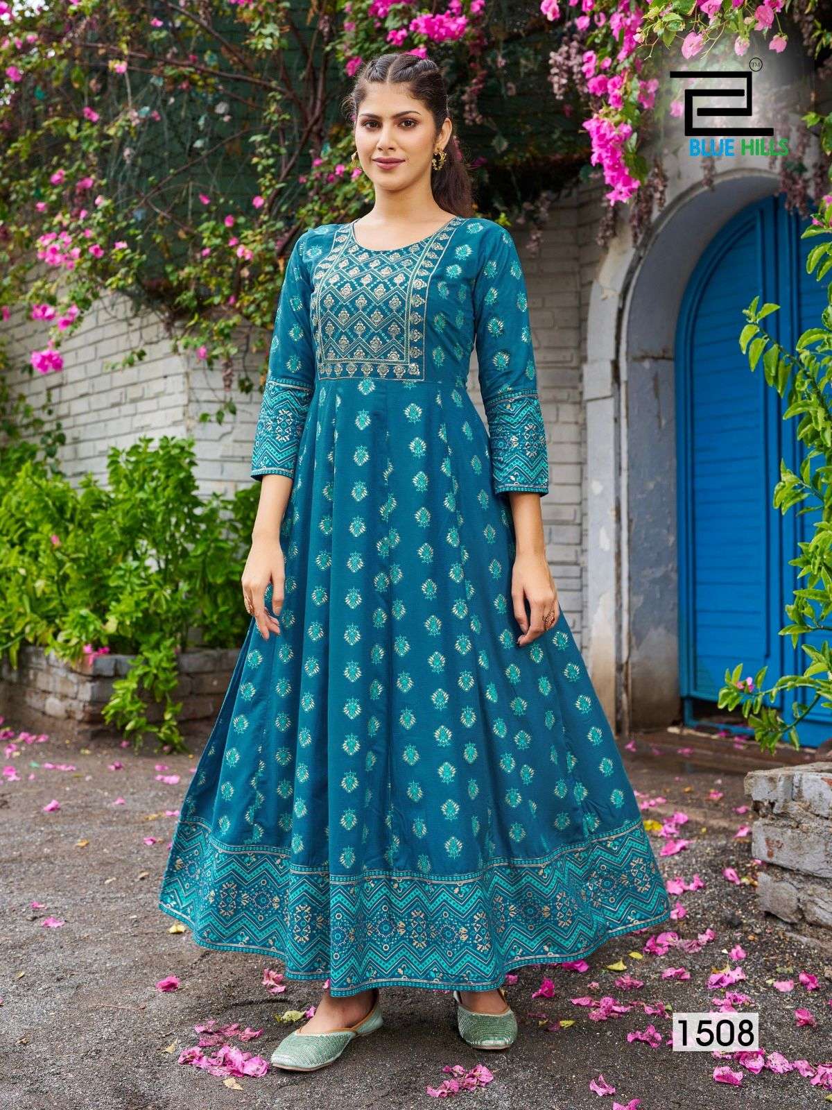 gown readymade gown lakme long anarkali gown with embroidery work fabric 14kg rayon print with embroidery work size m to xxl full flair cotton gown