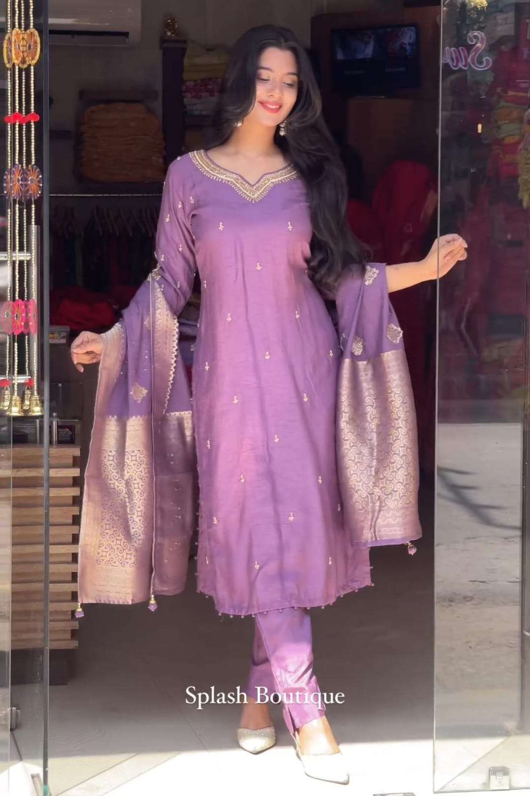 new beautiful heavy fully stitchied suit set brand showroom piece coding hevay full work heavy suit set which is beautifully decorated with intricate hand embroidery zari weaving