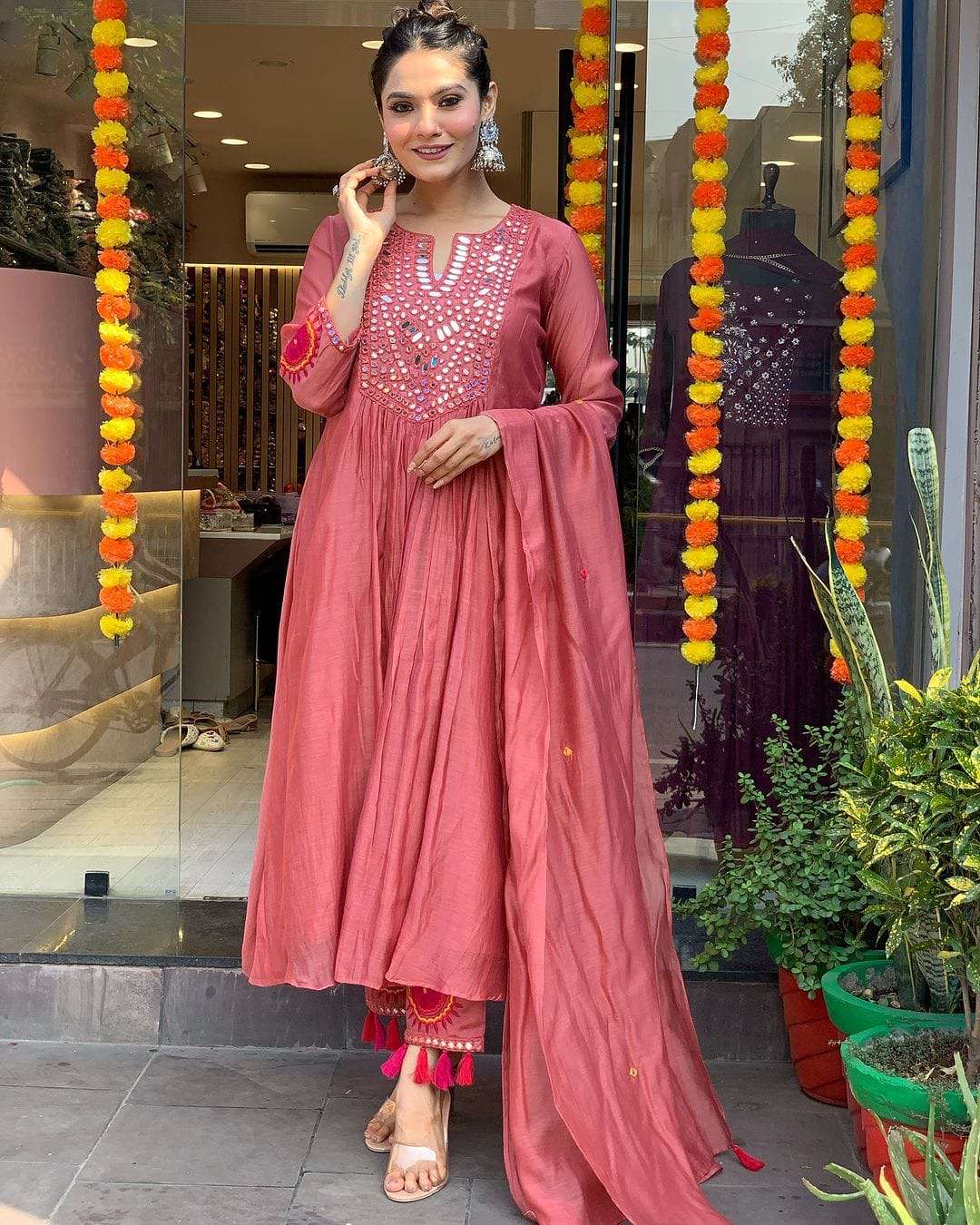kanch kali 3 colour original mirror handwork on neck  introducing our stunning kurti pant dupatta set featuring an elegant alia cut kurti with real mirror work on the yoke for a touch of sparkle 