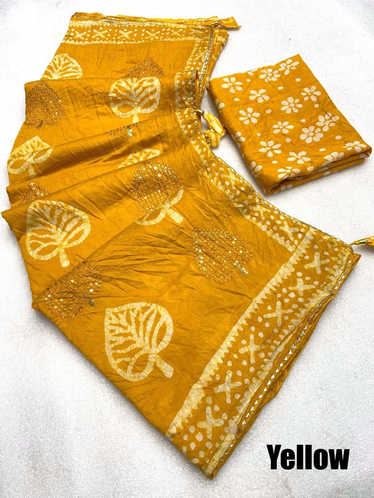 saree batik seqance beautiful soft cotton batik designe saree with all over saree seqance work butta with rich look latkan nd border blouse running blouse batik design saree 