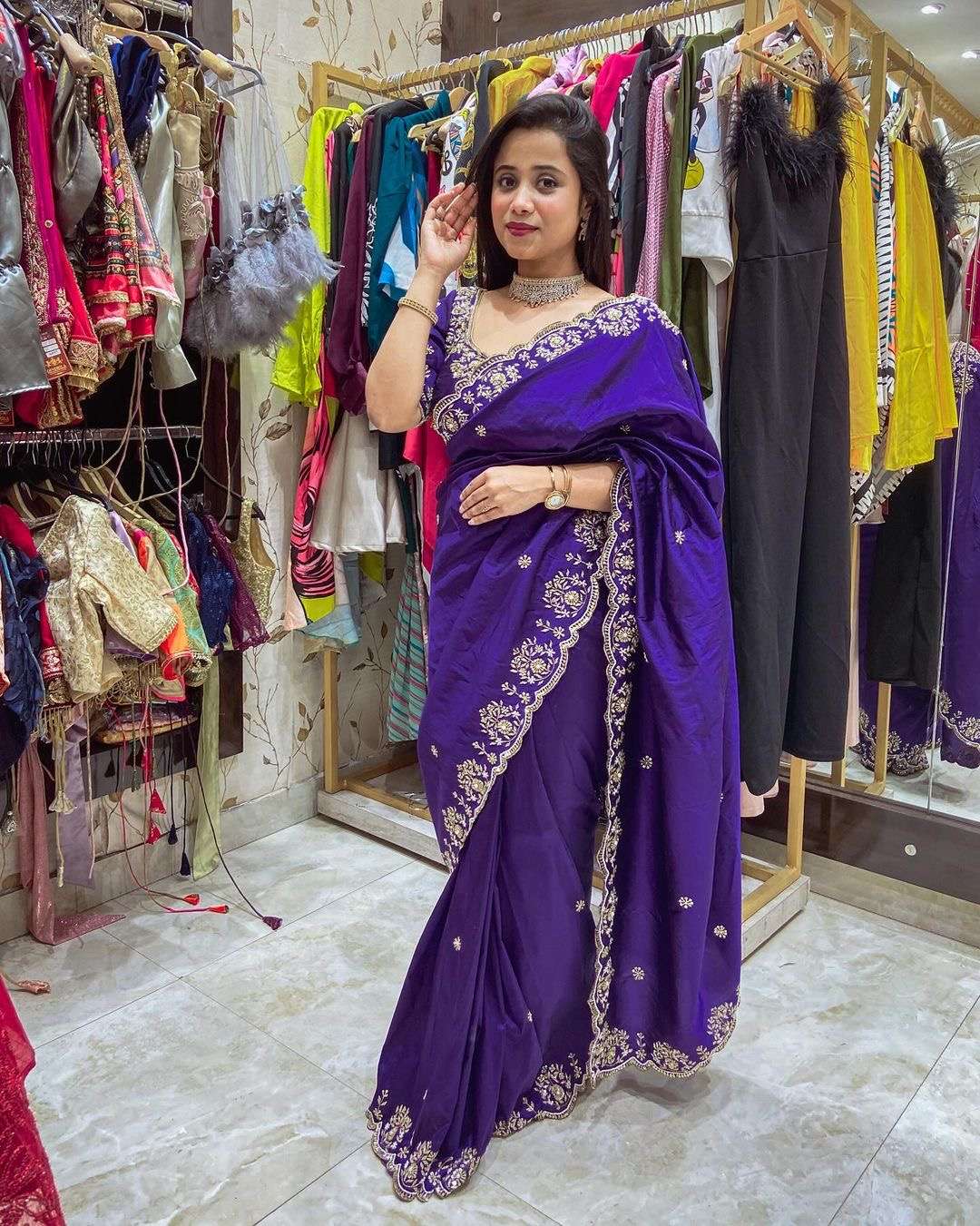 design number bt 398 saree detail saree fabric pure two tone vichitra silk saree work heavy embroidery thread zari n sequins work saree fancy cutwork border pure two tone vichitra silk saree