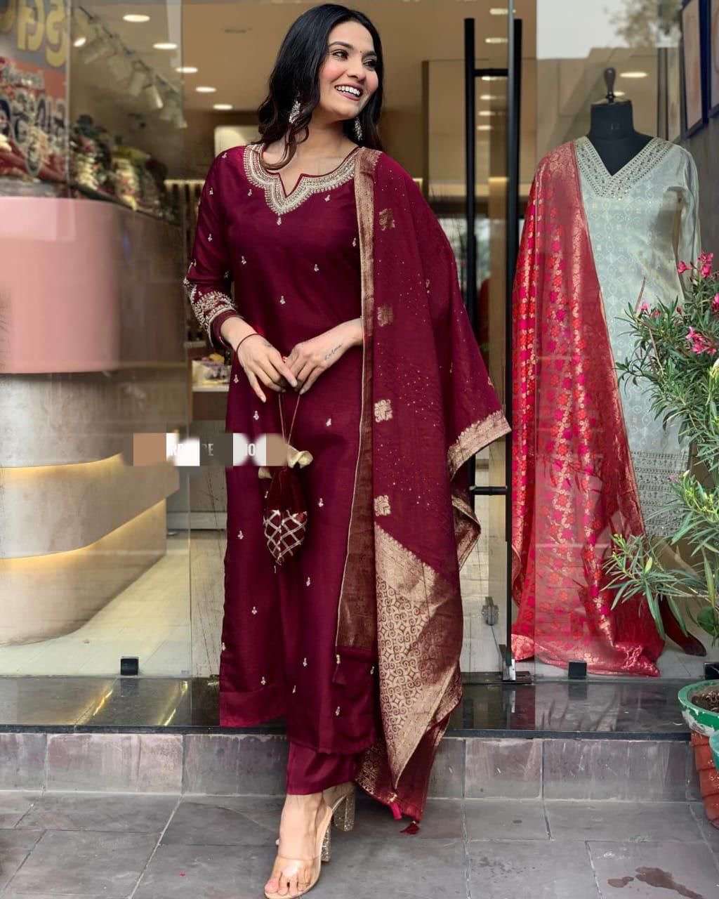 heavy fully stitchied suit set brand showroom piece cording hevay full work heavy suit set which is beautifully decorated with intricate hand embroidery zari weaving readymade suit 
