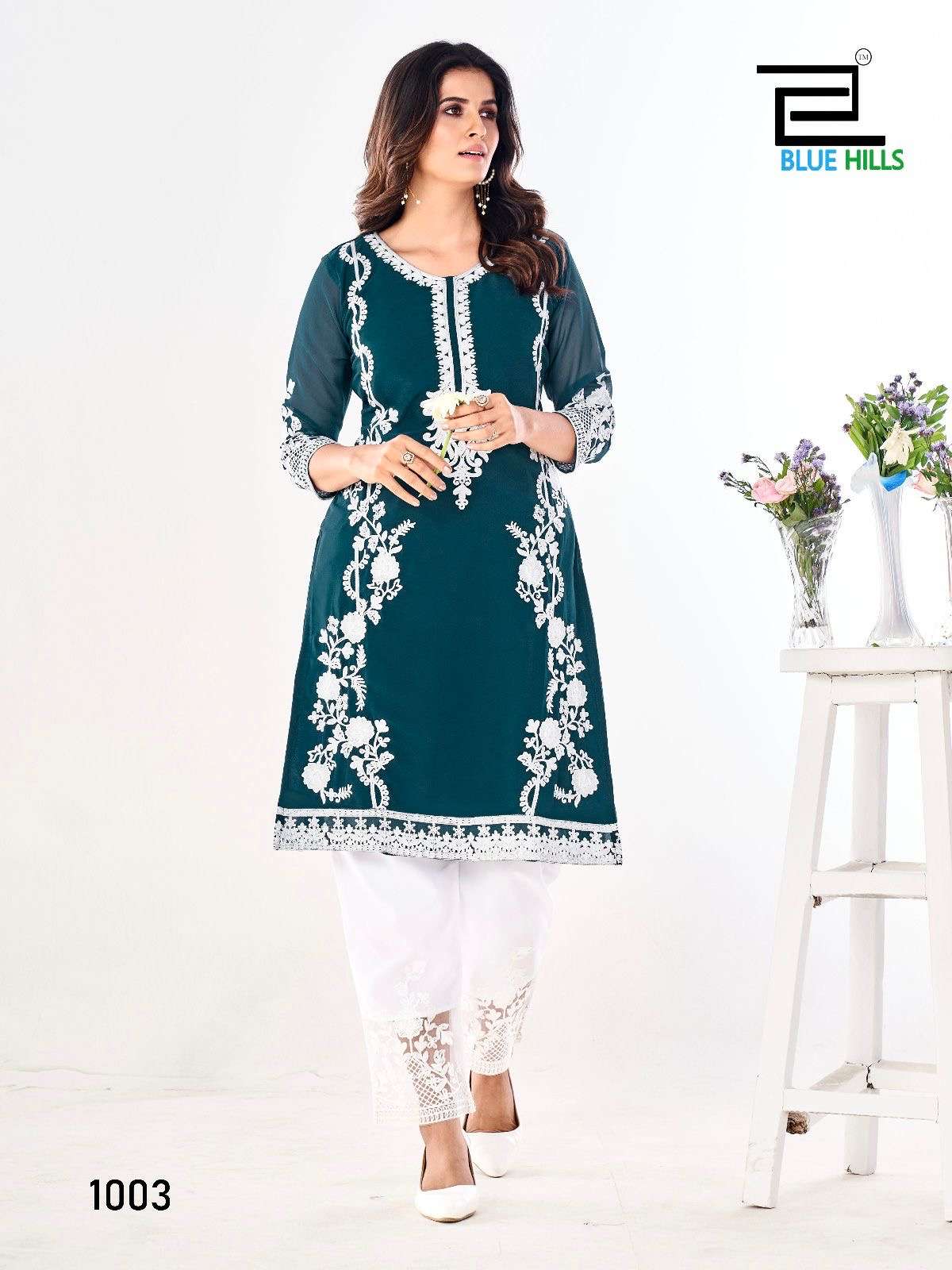 noori heavy embroidery work straight kurti with pant fabric details top heavy georgette with inner crepe heavy embroidery work pant malai silk embroidery work border size m to xxl 