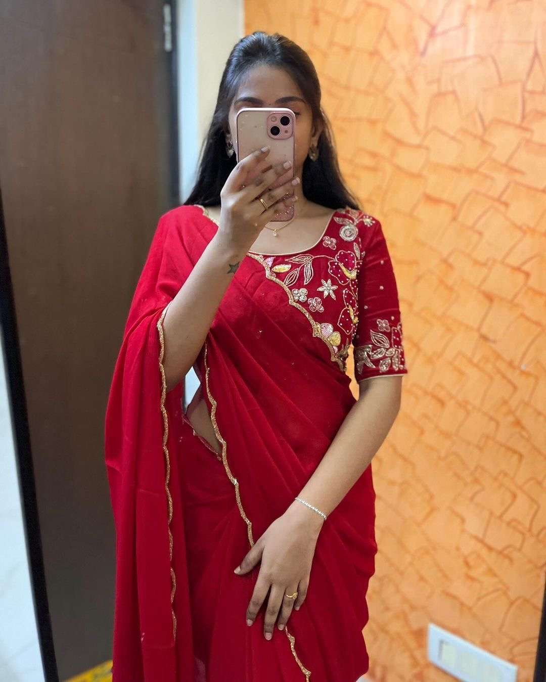 offer offer handwork saree pure handwork rich chionon soft fabric rich handwork border 6 meter cut rich hand work blouse size 1 mtr  weight 650 grams designer saree