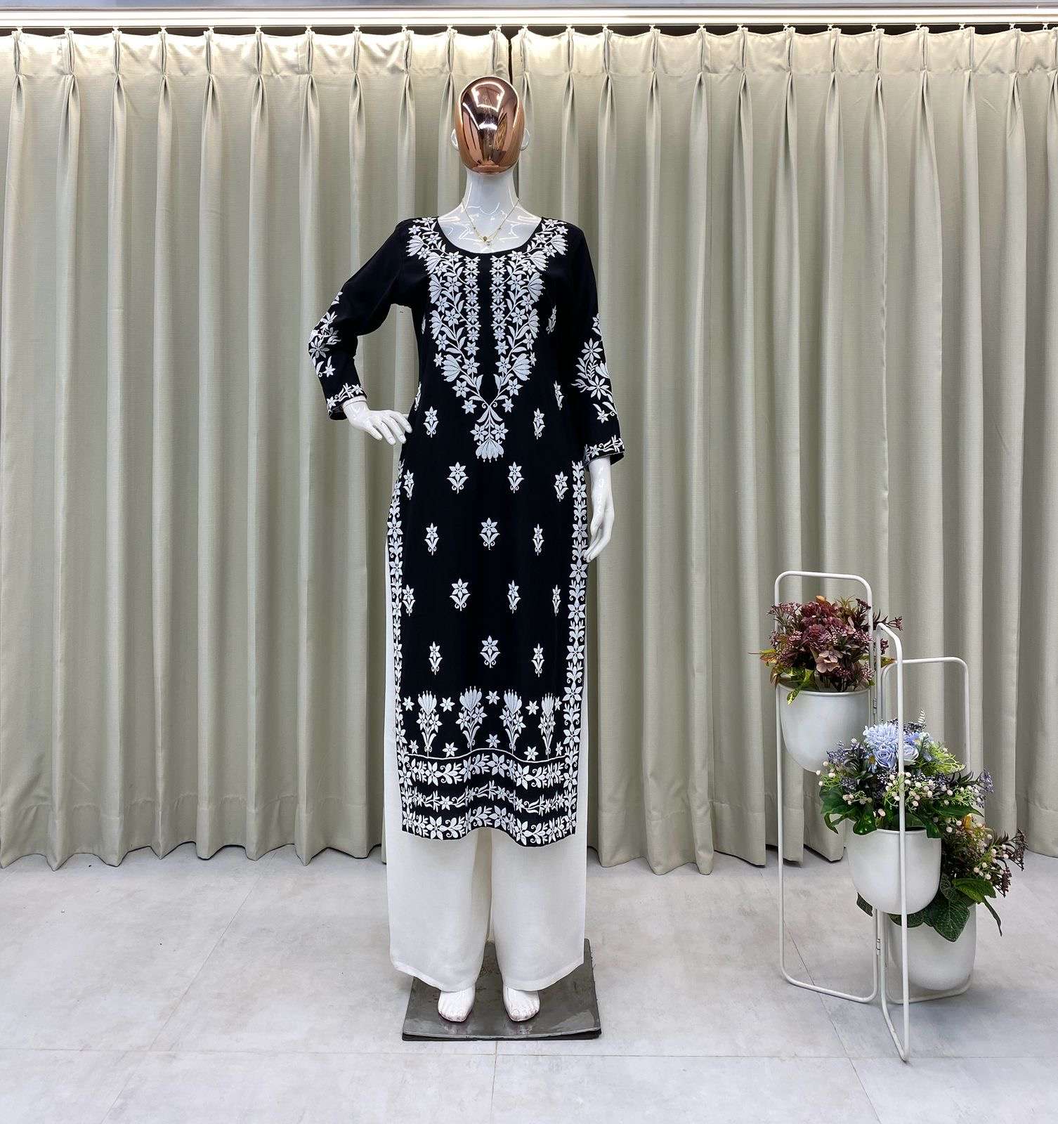 summer running wear special trending kurta plazzo set with  embroidery work reyon work embroidery work size m to xxl kurtie plus pant
