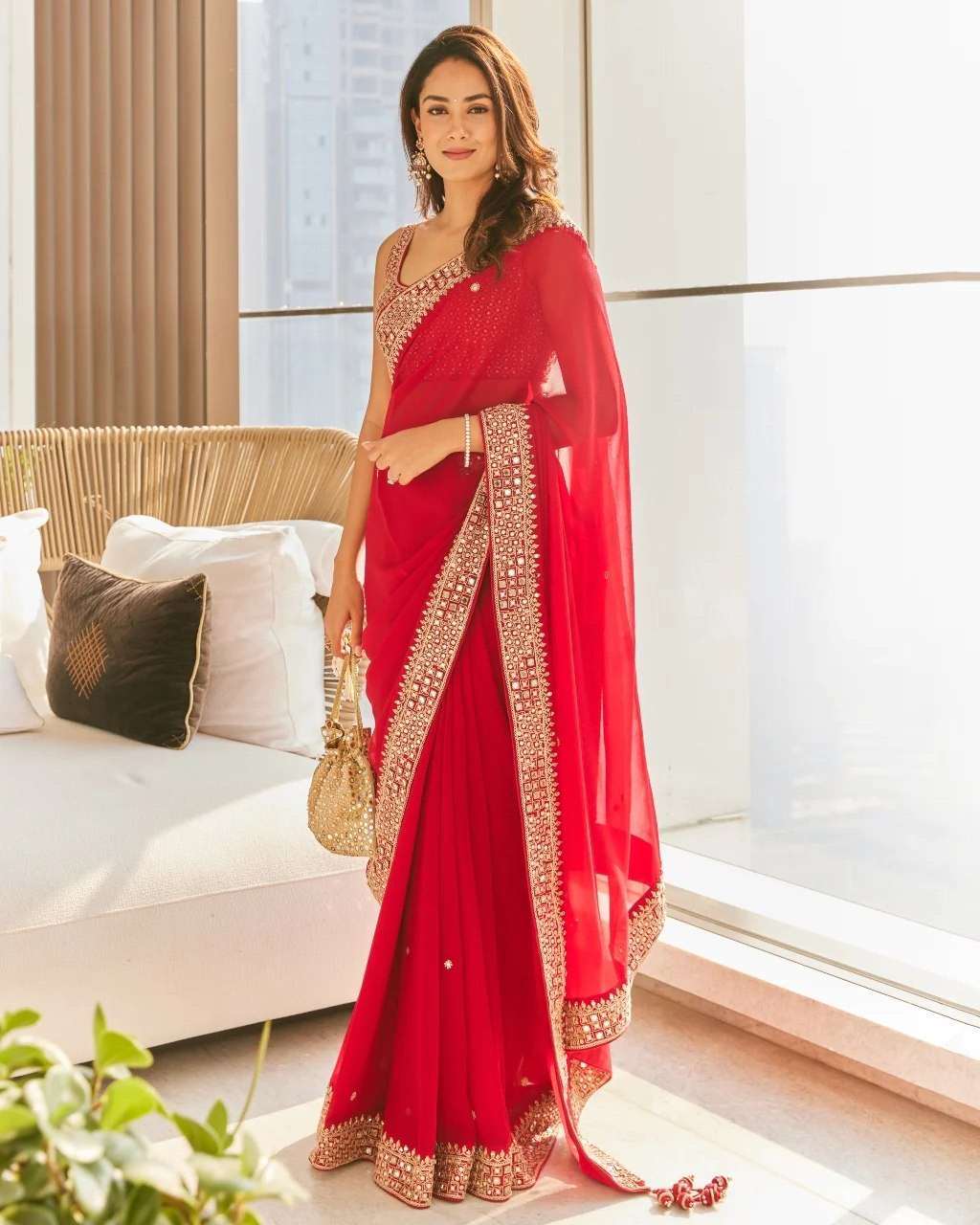 design number bt 381 saree fabric heavy georgette saree work fancy dori thread n sequnce with handcrafted butti a moti work mono thai silk no any less