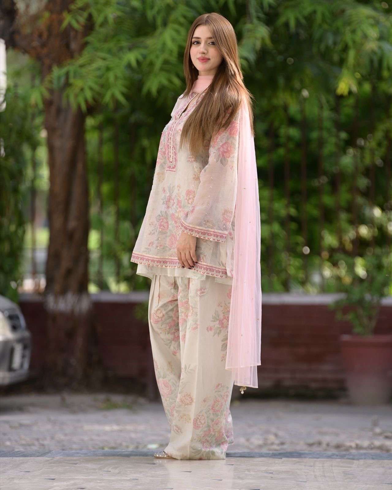 designer party wear look pur sifon georgette top n farshi palazzo with dupatta set code ad200 fabric pur ciffon georgette with digital print with embroidery 3 mm sequence work with sleeves