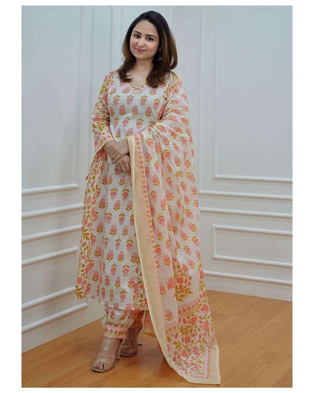 Elegant cotton deals suits