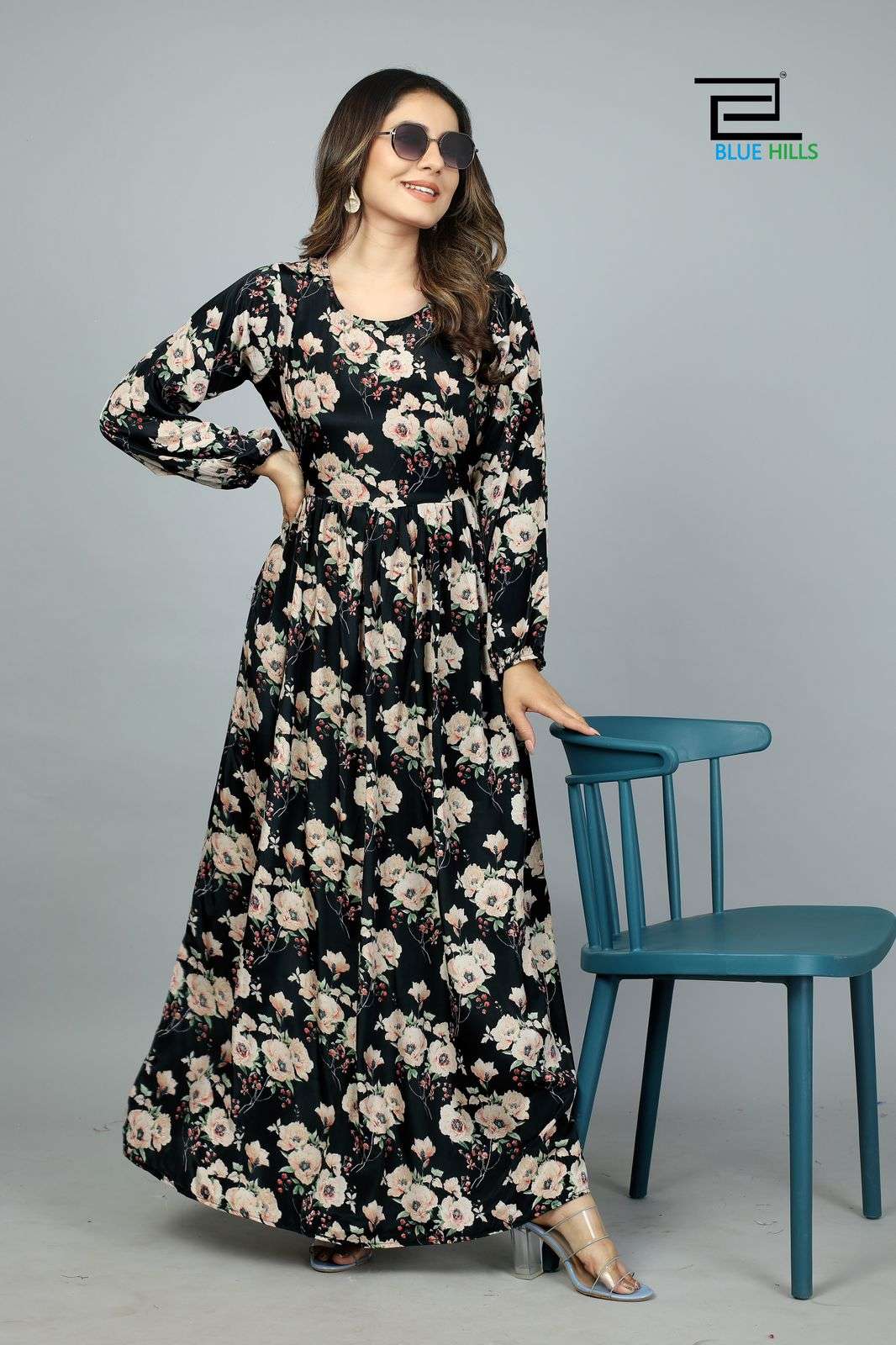 Printed Blue White Long Gown, Size: M at Rs 550 in Surat | ID: 26501010112