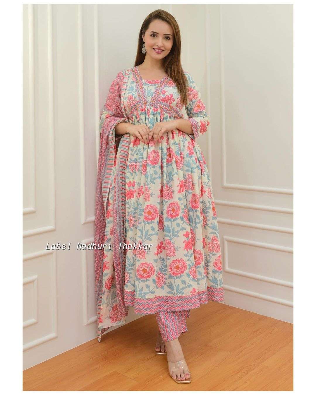 Ramadan Eid Collection, Beautiful 3 piece Pink Nyra Cut Salwar Kameez –  azrakhkurtis
